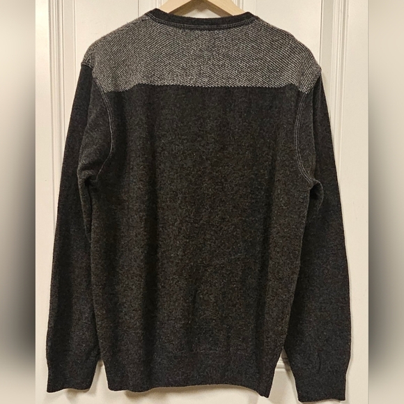 Italy wool blend gray V-neck Button front Academia Office Women cardigan size L - Picture 3 of 9